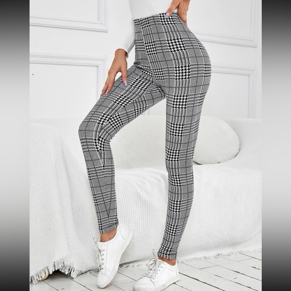 SHEIN Plaid Black and White High Waisted Leggings